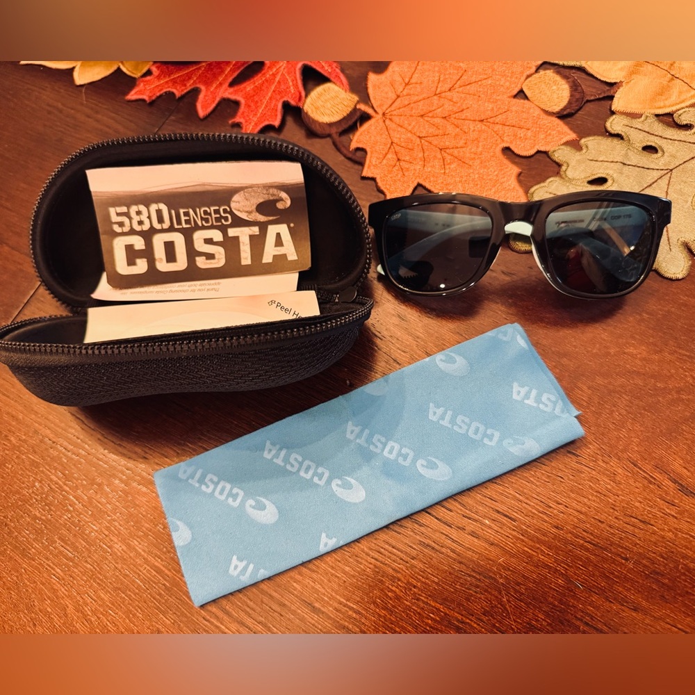 Costa Black Sunglasses with 580 Lenses and Blue Case